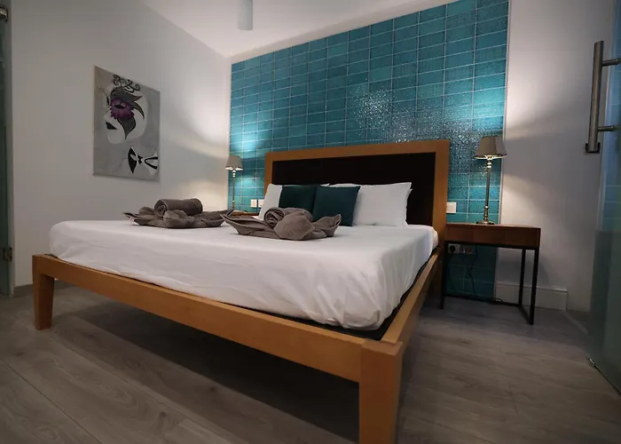 Stylish 3 Bed Partial Seaview * San Ġiljan