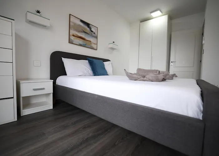 Stylish 3 Bed Partial Seaview * San Ġiljan