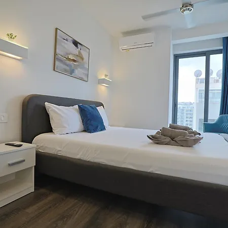 Stylish 3 Bed Partial Seaview Saint Julian's