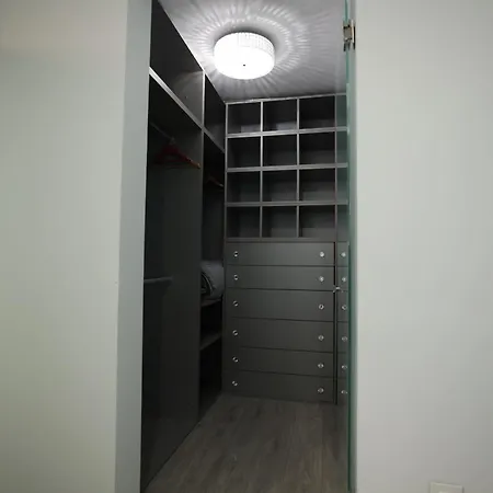 Stylish 3 Bed Partial Seaview