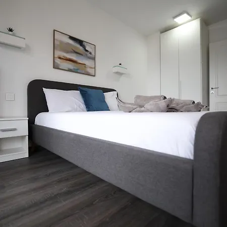Apartament Urban St Julians 3Br With Sea Glimpse
