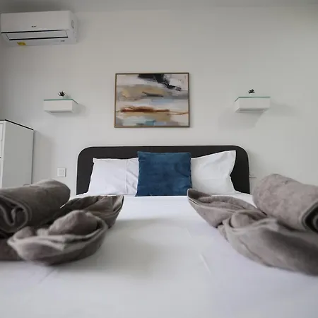 شقة Stylish 3 Bed Partial Seaview سانت جوليان