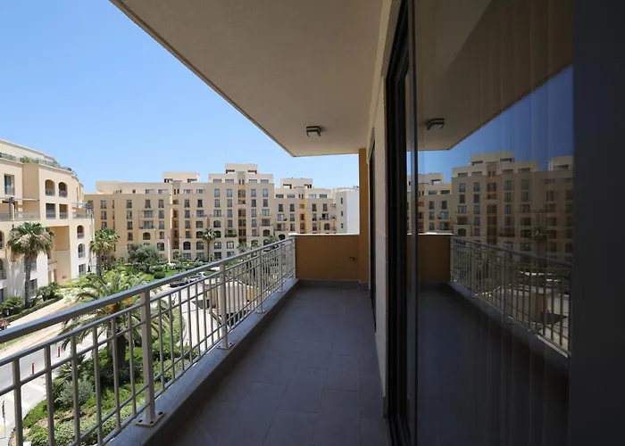 Stylish 3 Bed Partial Seaview * Saint Julian's